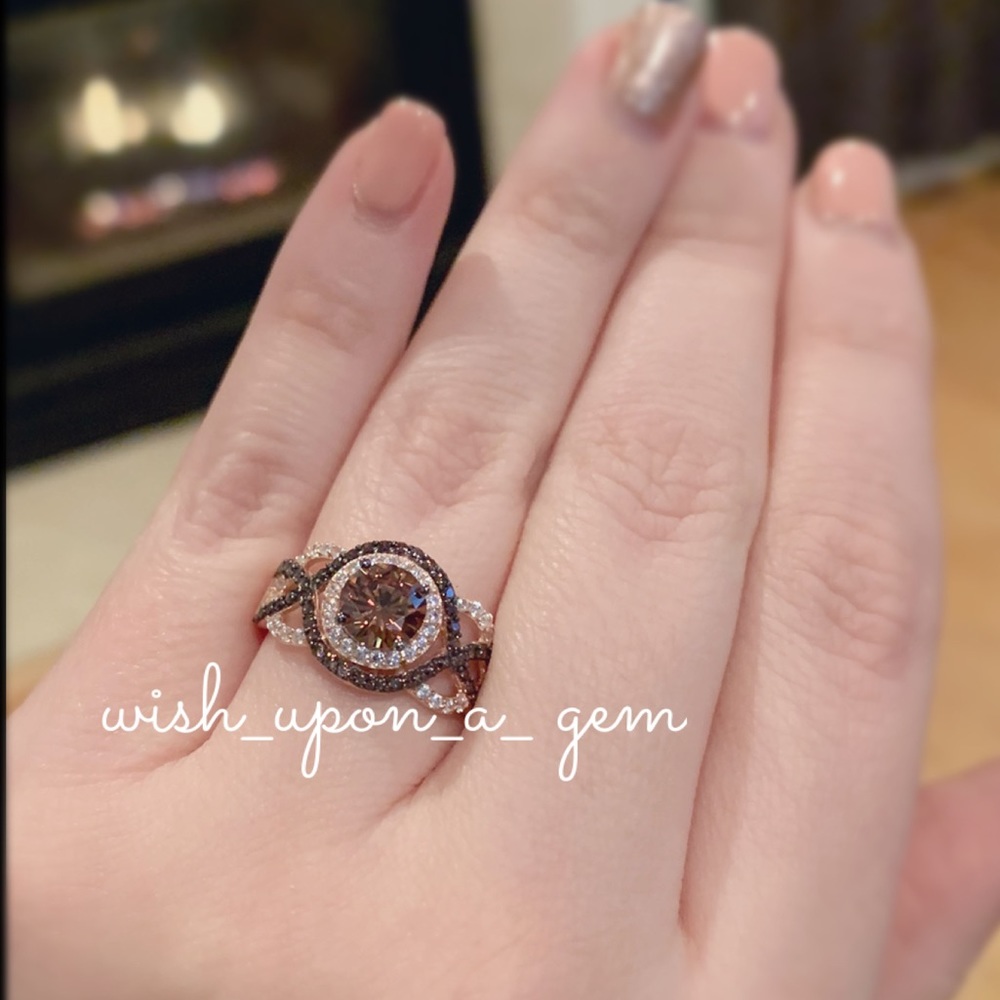 Champagne Diamonds Ring - Picture 14 of 14